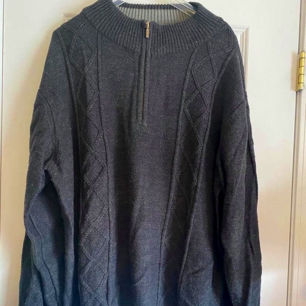 Sun River Clothing gray Men’s sweater size XXL
